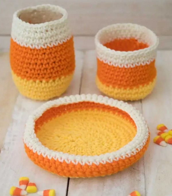 Candy Corn Baskets Pattern