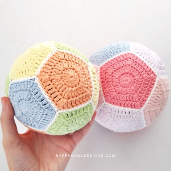 Crochet A Rainbow Pentagon Ball
