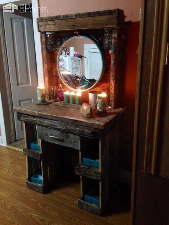 Makeup Vanity Made From Reclaimed Wooden Pallets