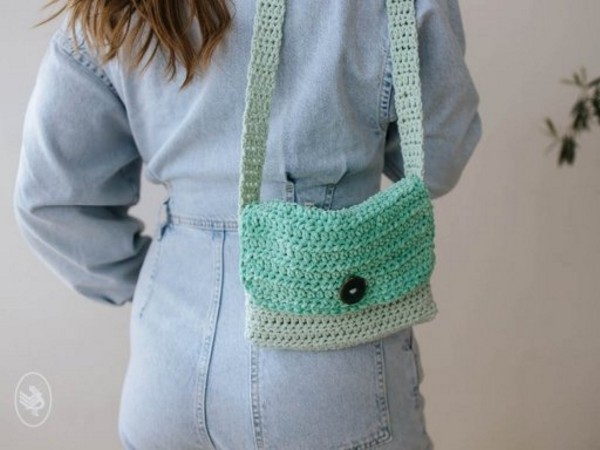 Seafoam Clutch Bag Crochet Pattern