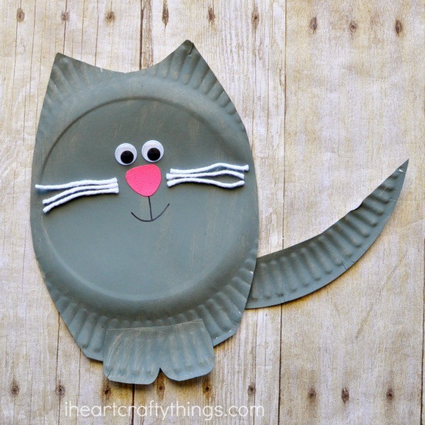 Paper Plate kitty with a Tail