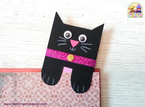 Peeking Cat Bookmark