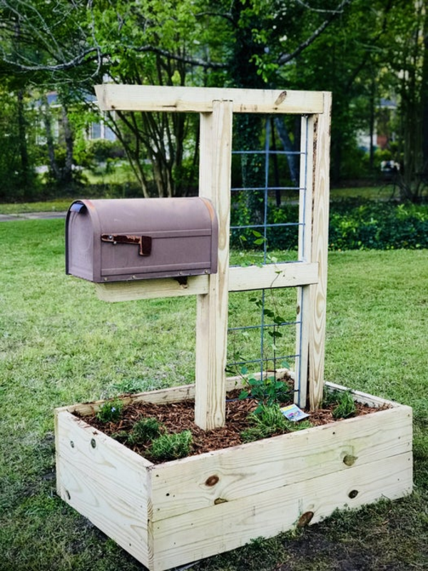 DIY Mailbox Post With Trellis And Garden Box